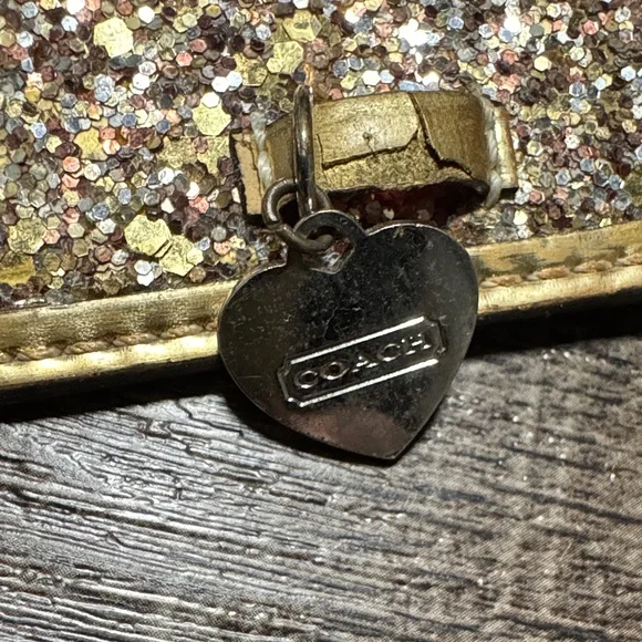 Coach Gold Glitter Photobook Charm Y2K - Picture 7 of 9